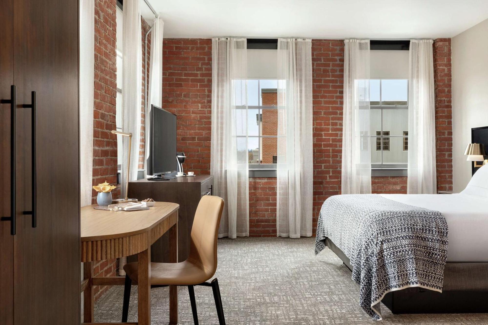 The Wilbur Lititz, Tapestry Collection By Hilton Hotel Exterior photo