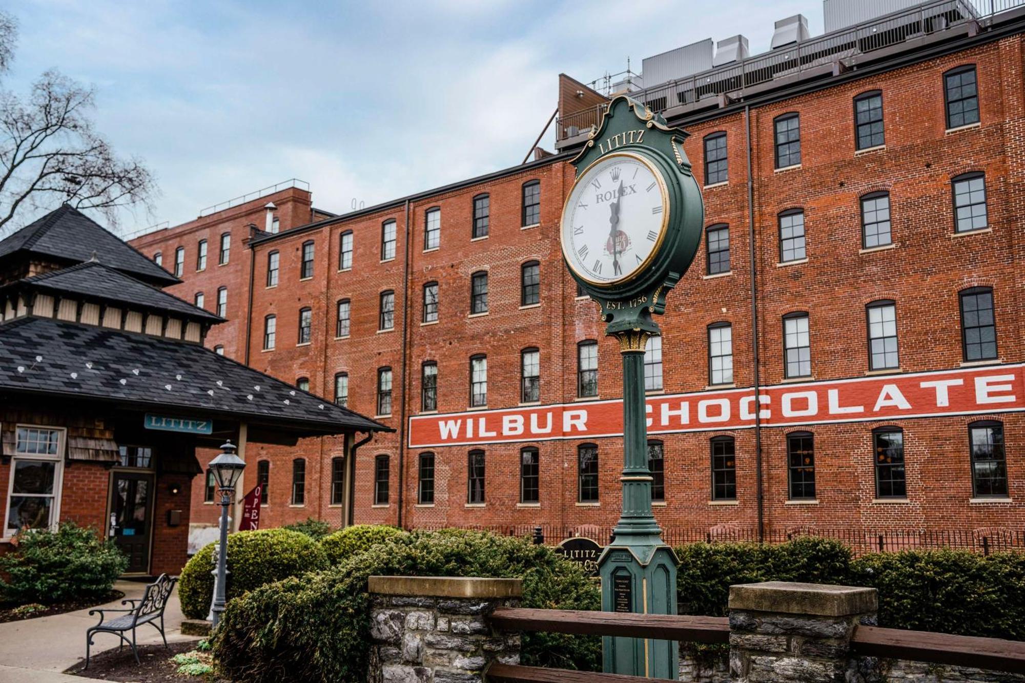 The Wilbur Lititz, Tapestry Collection By Hilton Hotel Exterior photo